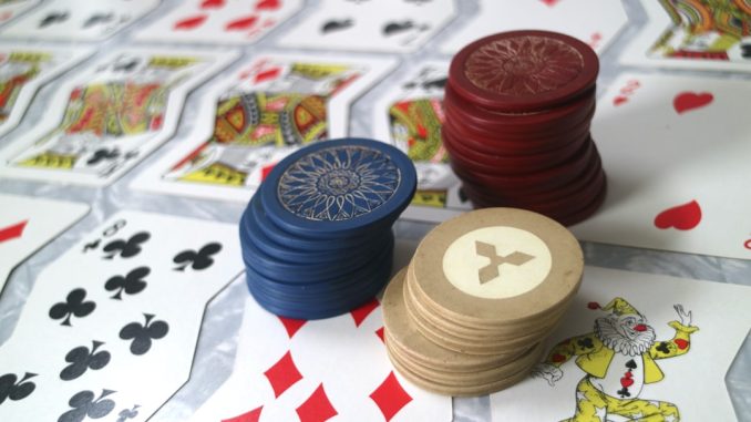 Hur du lär dig pokerstrategier för att maximera vinster illustration